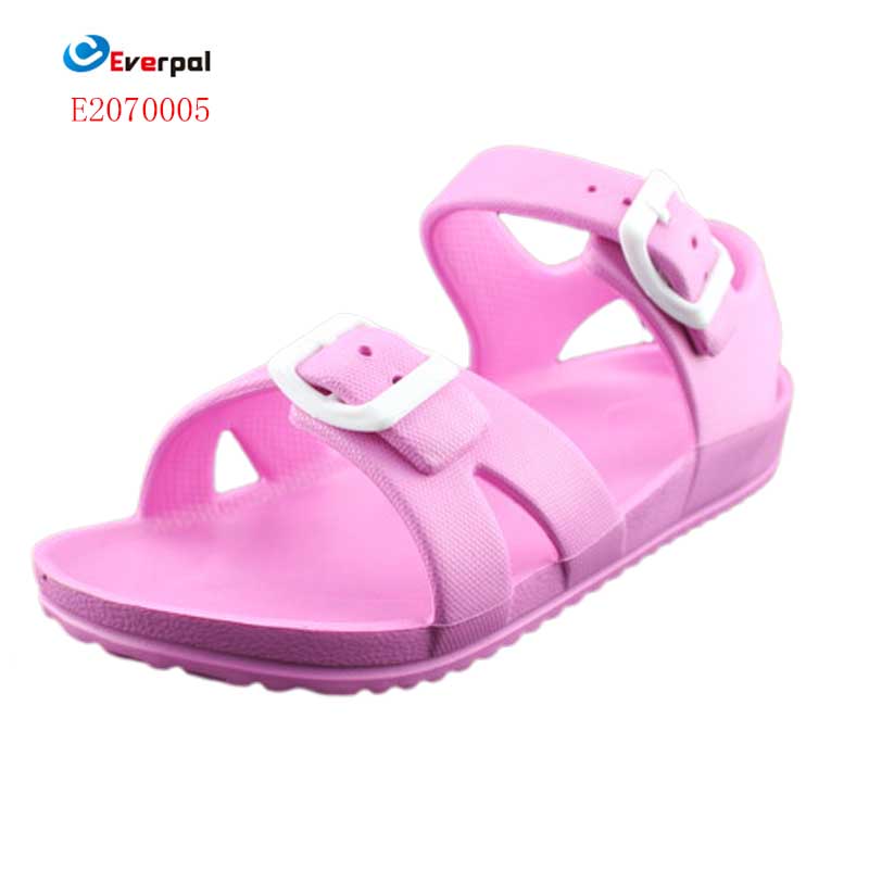 Sandal Eva Pink kanggo Bocah-bocah: kombinasi sing cocog karo kepenak, safety, lan gaya