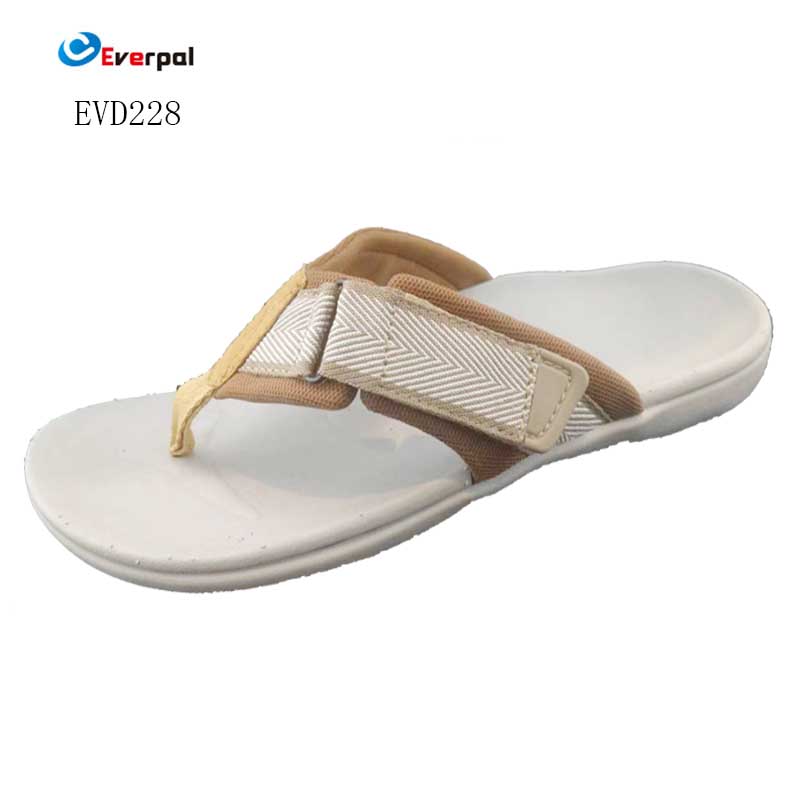 Napa Sampeyan Kudu Milih Sandal Ortopedi Pria kanggo Kenyamanan lan Kesehatan Kaki Maksimal