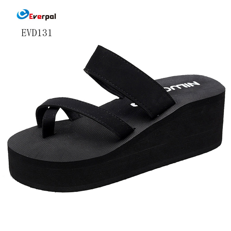 Kepiye Materi EVA sing Ringan Ngurangi Kesel Mlaku ing Sandal Flip Flops Wanita?