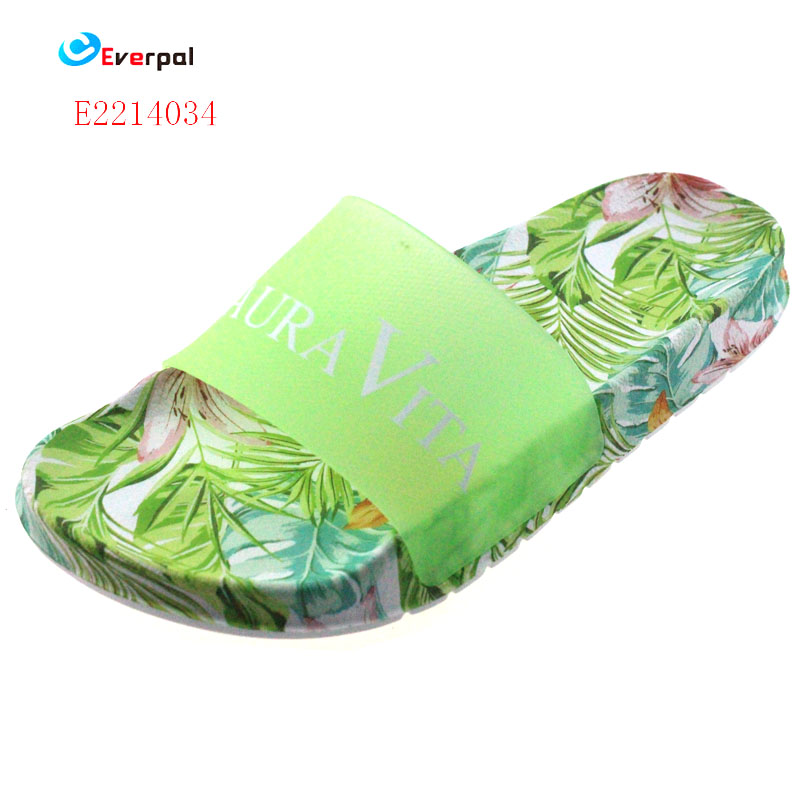 Slides Pantai Kanggo Wanita