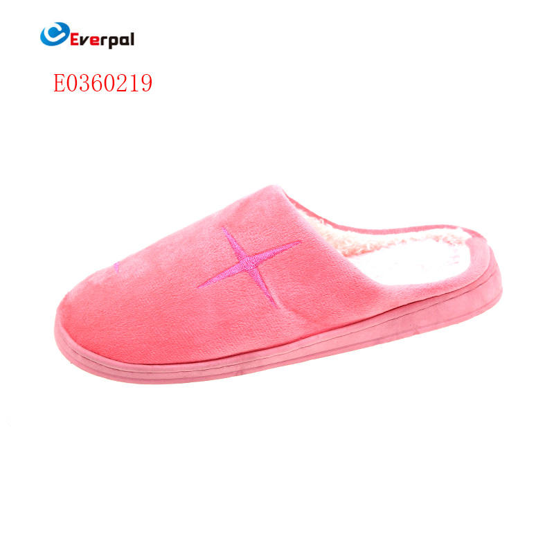 Sandal Fluffy Kanggo Wanita