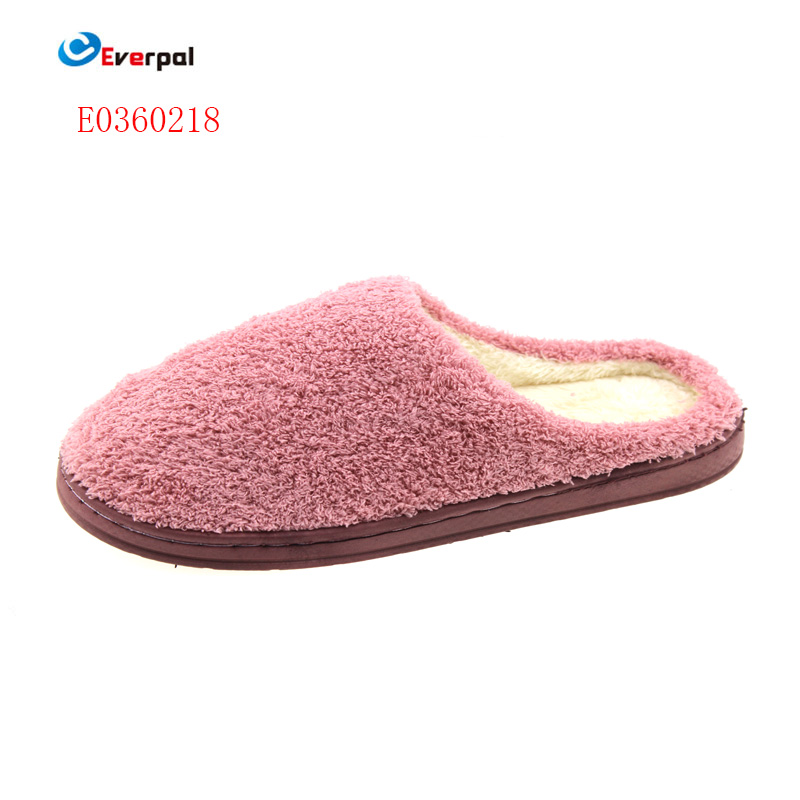 Sandal Fuzzy Wanita