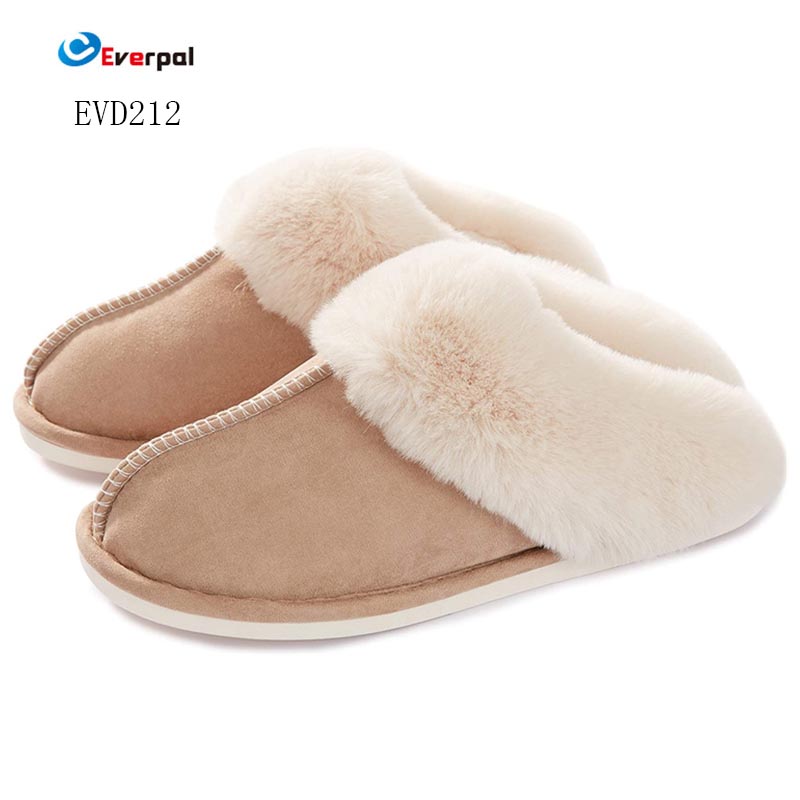 Sandal Wanita Fuzzy